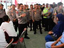 Wakapolri Gelar Bakti Sosial dan Kesehatan di Blora
