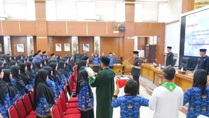 Wako Lantik 151 PPPK Guru di Lingkungan Pemko Bukittinggi