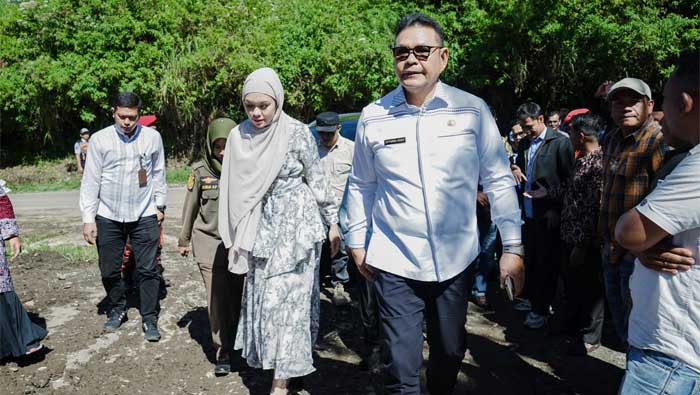Athari Kunjungan Kerja ke Lokasi Pengerjaan Peningkatan Jalan Kapujan - Rimbo Data, Kabupaten Solok
