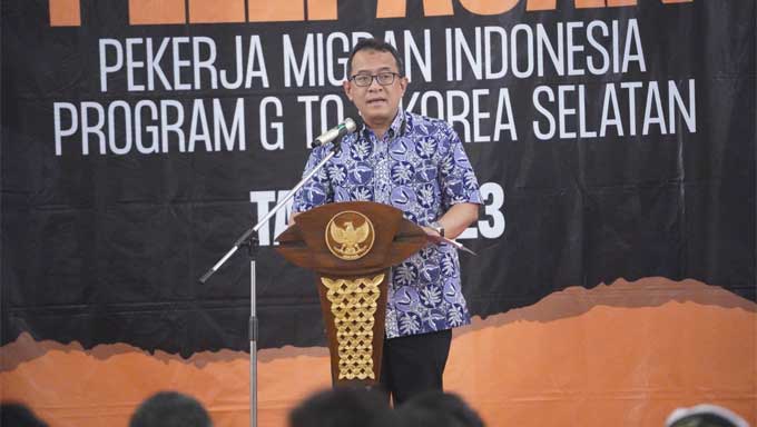 Kepala BP2MI, Benny Rhamdany saat melepas 375 calon PMI di Menara Peninsula Hotel