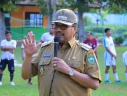 Benny Utama Buka Open Turnamen Sepak Bola Mini Cup Iv Ikatan Pemuda Lubuak Anau Kinali