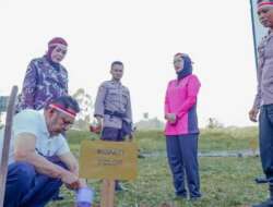 Bupati Solok Ikut Penanaman Pohon Serentak Polri di Mapolres