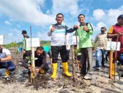 Gubernur Kepri Menanam Mangrove Bersama Masyarakat Setokok, Batam
