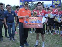 Gubernur Mahyeldi Tutup Kejurprov Sepakbola U-20 Sumbar