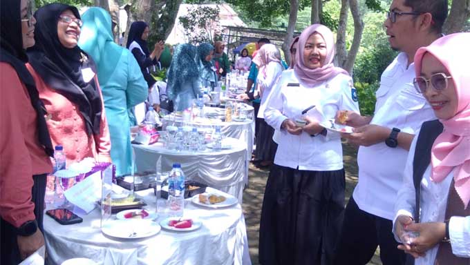 Lomba Menu B2SA Berbahan Baku Daun Kelor dan Petai Cina