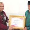 Gubernur Sumbar, Mahyeldi Terima Penghargaan dari Kemenkum HAM