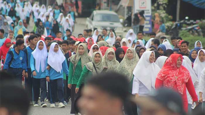 Pemerintah Kecamatan Kamang Baru selenggarakan jalan santai
