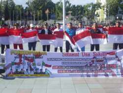 Pemkab Pasbar Launching Gerakan Pembagian 10 Juta Bendera Merah Putih