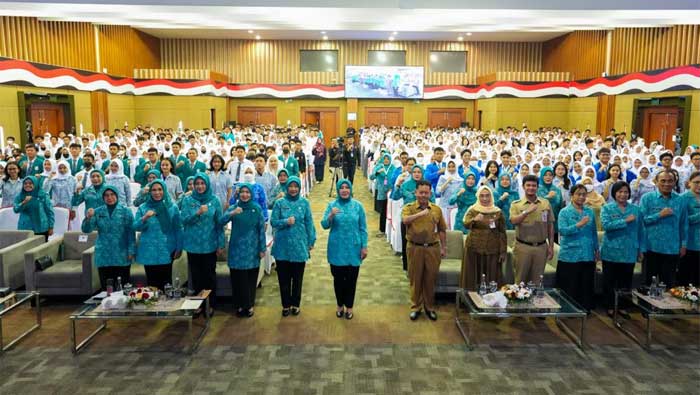 TP PKK Pusat dan DKI Jakarta Beri Penyuluhan Bahaya Narkoba dan Literasi Digital kepada 500 Pelajar SMA