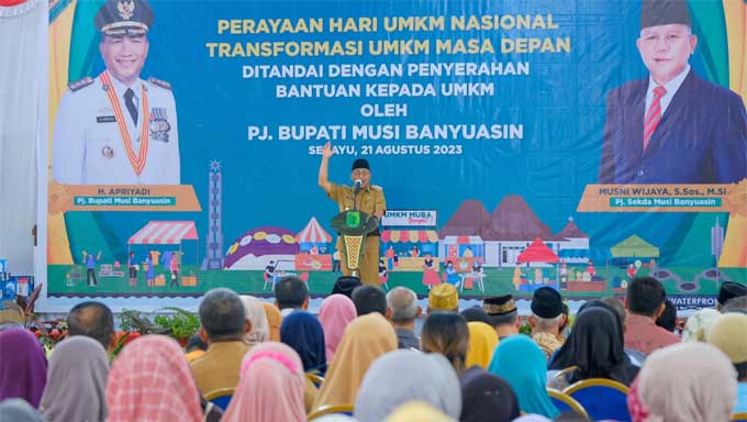 Pj Bupati Muba berikan sambutan dalam Hari UMKM Nasional