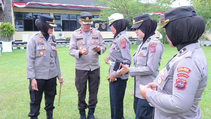 Sambut HUT ke 75, Personel Polwan Polres Payakumbuh Jalani Gaktibplin