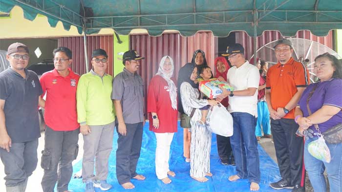 Pj Walikota Payakumbuh Kembali Antarkan Bantuan bagi Korban Kebakaran di Kelurahan Talang