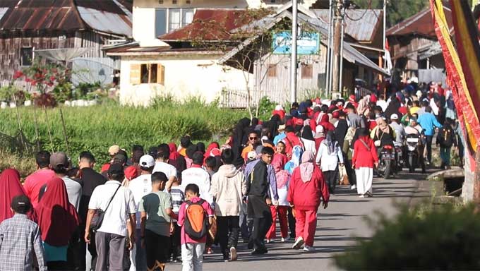 Ribuan Masyarakat Agam Ikuti Jalan Santai Pesta Rakyat Im3