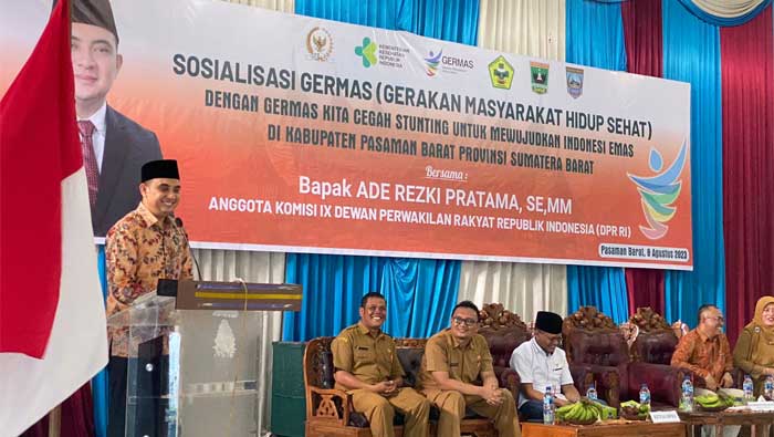 Ade Rezki Pratama Sosialisasi Gerakan Masyarakat di Pasbar