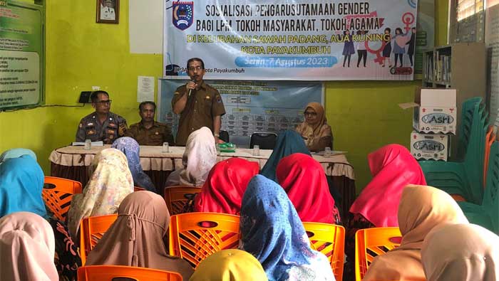 DP3AP2KB Payakumbuh Sosialisasikan Kesetaraan Gender, di Kelurahan Sapaku