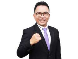 Senator Stefanus Ban Liow Ucapkan Selamat Kepada Bawaslu Kabupaten/Kota Yang Baru Dilantik