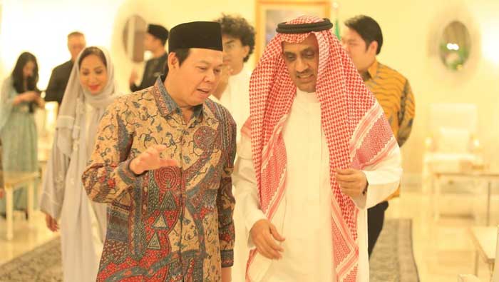 Wakil Ketua Dewan Perwakilan Daerah (DPD) RI, Sultan B Najamudin bersama Duta Besar Kerajaan Arab Saudi untuk Indonesia, Yang Mulia Sekh Muhammad Faisal Abdullah Al Mohdi