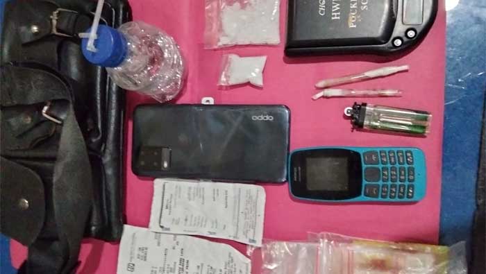 barang bukti disita polisi dari para tersangka pengedar narkoba