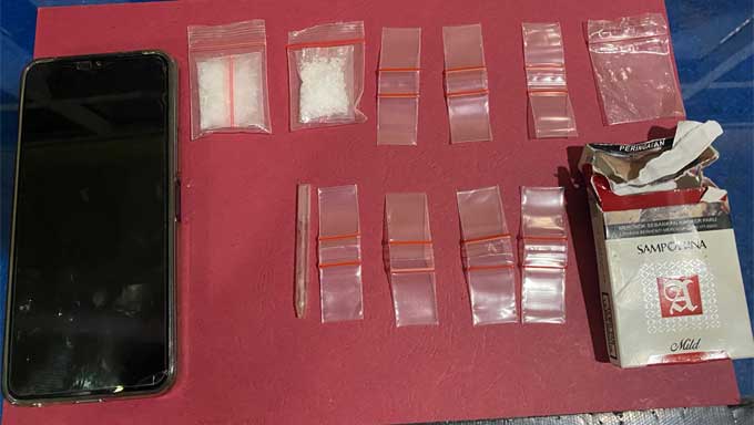 Barang bukti yang disita dari 2 Pengedar Sabu-sabu di Pulau Punjung