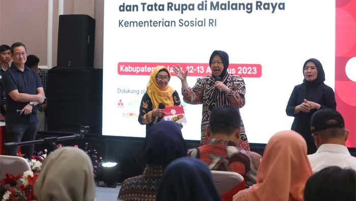 Mensos dalam peresmian Klinik Usaha PENA di Desa Kendalpayak, Kecamatan Pakisaji, Kabupaten Malang