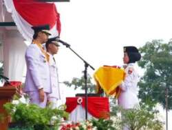 Anggota Paskibraka Bukittinggi Sukses Kibarkan Sang Pusaka Merah Putih