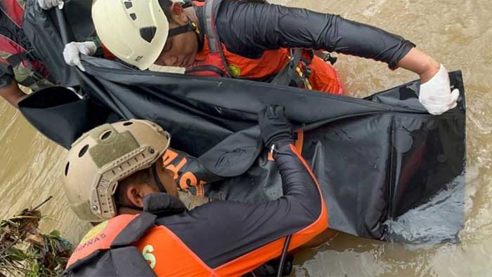 BPBD Agam bersama Tim Gabungan Akhirnya Temukan Sopir L300 yang Hanyut di Aliran Sungai Palo