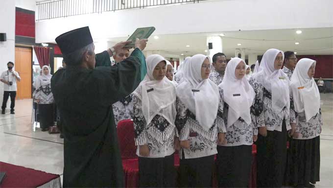 Pelantikan dan pengambilan sumpah 456 PPPK Guru di Kabupaten Agam