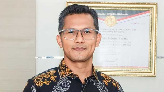 Staf Khusus Menteri Perindustrian, Febri Hendri Antoni Arief
