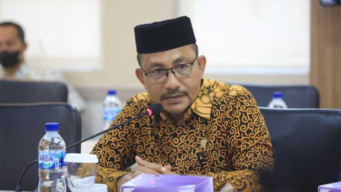 Haji Uma Minta Kemendagri Kaji Uang Keputusan 4 Pulau di Aceh Singkil jadi Milik Sumut 1 Anggota DPD RI asal Aceh, H. Sudirman atau Haji Uma