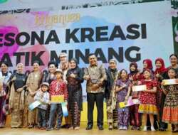 Dekranasda Kabupaten Solok Angkat Kids Fashion Show Pesona Batik Minang di Kriya Nusa 2023