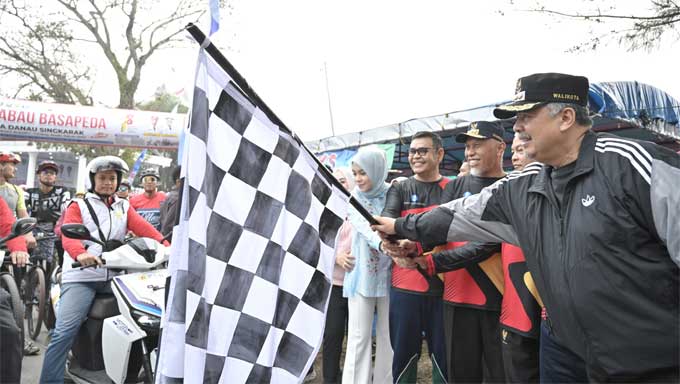 Ratusan Warga Luar Sumbar Ikut Meriahkan Minangkabau Basepeda Salingka Danau Singkarak 1 Gubernur Sumbar, Mahyeldi Minangkabau Basepeda Salingka Danau Singkarak