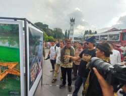 Wali Kota Bukittinggi Bersama Direktur Lkbn Antara Dalam Kegiatan Pameran Fotografi Selayang Minang