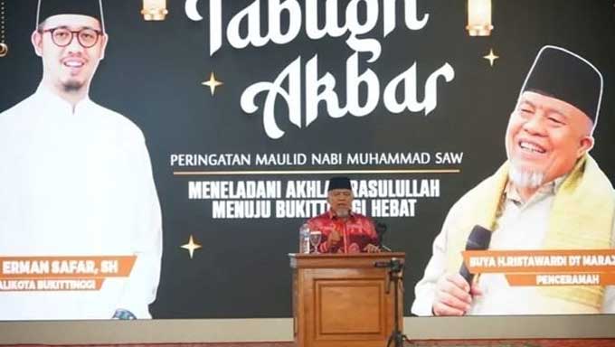 Peringati Maulid Nabi Muhammad SAW, Pemko Bukittinggi Gelar Tablig Akbar bersama Buya Ristawardi