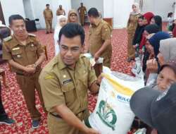 Pemko Bukittinggi Salurkan Bantuan Pangan Tahap II untuk 4.512 KPM
