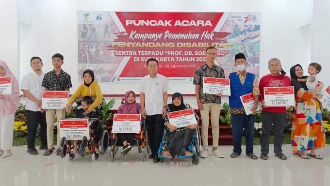 Penyandang Disabilitas di Solo Terima Bantuan Usaha Kemensos