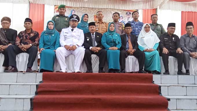 Bupati Agam Hadiri Sertijab Walinagari Gadut di Lapangan Monumen Pesawat Avro Anson 1 Bupati Agam Hadiri Sertijab Walinagari Gadut