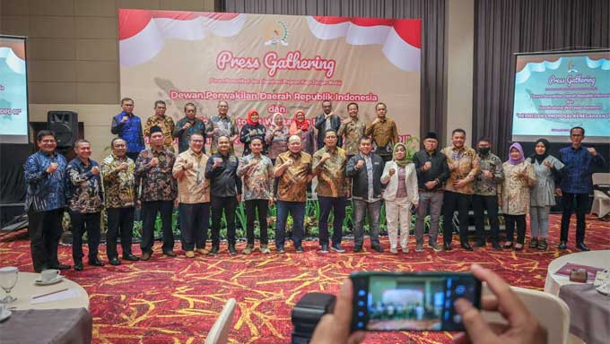 Press Gathering DPD RI dan Koordinatoriat Wartawan Parlemen di Cirebon
