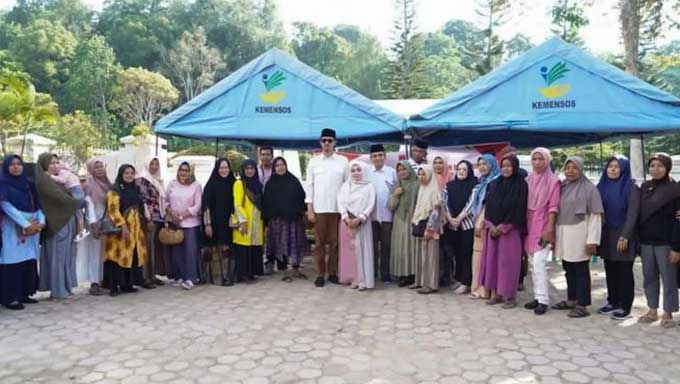 Wako Bersama Anggota DPRD Bukittinggi Salurkan Bantuan Pokir di Kubu Gulai Bancah