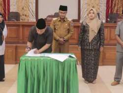 Wali Kota Payakumbuh dan DPRD Setujui Ranperda Perubahan APBD 2023
