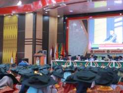 Wisuda ke-15, Undhari Cetak Lulusan Cerdas, Terampil, Kompeten dan Berkarakter