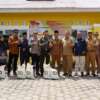Penyerahan Bantuan Pangan di Kantor Camat Sangir