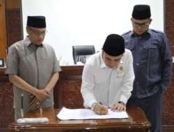 DPRD Kota Bukittinggi Ketok Palu APBD Perubahan 2023