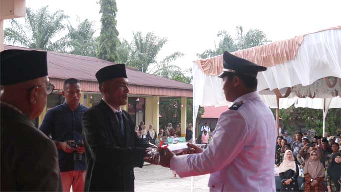 Sertijab Walinagari Salareh Aia Timur