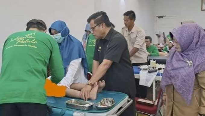 Indo Jalito Peduli Gelar Sunatan Massal bagi 300 Anak TK dan SD di Bukittinggi