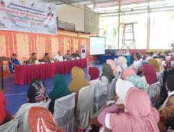 Ade Rezki Pratama bersama BPOM Padang Edukasi Masyarakat Lansek Kodok Barat tentang Produk Kosmetik dan Makanan Palsu Berbahaya