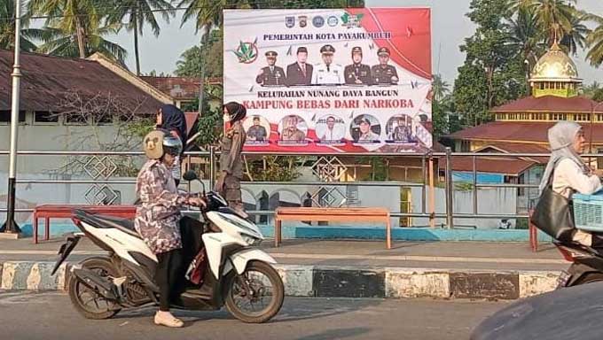 Baliho Kelurahan NDB Kampung Bebas Narkoba Kembali Dipasang