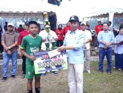 Bintang Timur Payakumbuh Juara Festival SSB Padang Tujuh KU-12 se-Sumatera di Pasbar