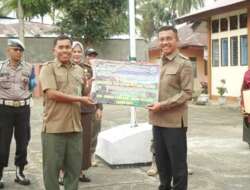 Bupati Solsel Serahkan Bantuan Pangan CBP Tahap II di Sungai Pagu
