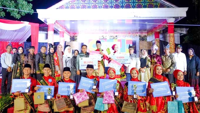 Duta Wisata Bujang Jo Gadih Kabupaten Solok