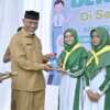 Gubernur Sumbar Bagikan Tablet Penambah Darah di Pariaman